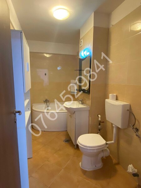 Fundeni, Str. Atletilor, bloc 2013, loc de parcare inclus in pret.